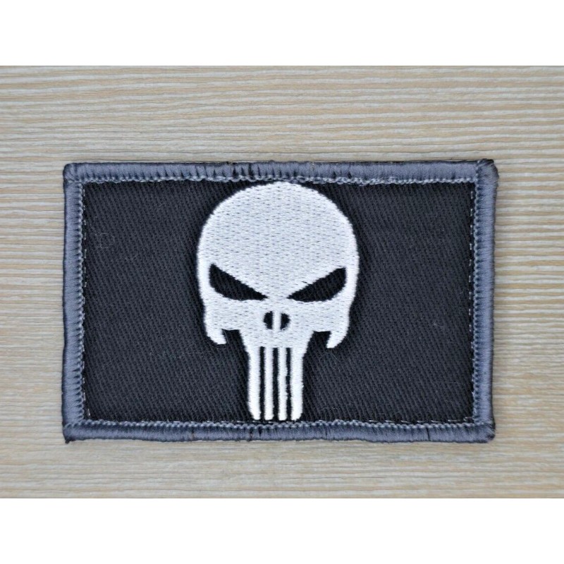 SKULLS SKULL PUNISHER WARRIOR TERMINATOR FLAG SWAT MILITARY ARMY TACTICAL