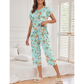 Ekouaer Women's Capri Pajama Sets Floral Print Short Sleeve Sleepwear Top and Capri Pants 2 Piece Loungewear with Pockets Green Flowers XXL