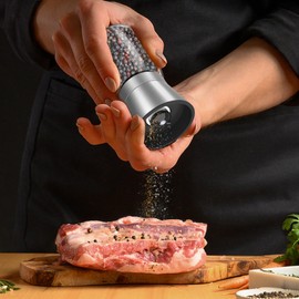 KitchenBoss Macina Sale e Pepe：2 Pezzi Macina Pepe Manuale Trita Pepe, Sale e Pepe Set con Nucleo di Macinazione in Ceramica, per Sale Marino Grosso, Pepe in Grani [Senza Contenuto di Spezie]
