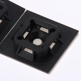 パンドウイット マウントベース アクリル系粘着テープ付き 耐候性黒 100個入り ABM100-AT-C0