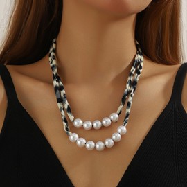 Scarf Necklace with Charm Bohemian Leopard Necklace Dainty Gold Heart Rhinestone Bandana Choker Fashion Jewelry Gift for Beach Vacations Weddings (Silver pearl)