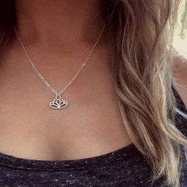 TseenYi Lotus Pendant Necklace Chain Star Moon Pendant Necklace Adjustable Yoga Clavicle Chain Necklaces Jewellery for Women and Girls (Silver), Metal