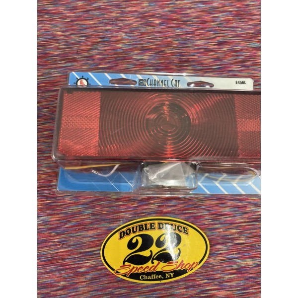 Channel Cat Submersible Stop, Turn & Taillight E456L **NEW**