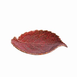 Gallerie II Harvest Fall Beautiful Functional Table Décor 9 x 7 Inch Stoneware Unique Colorful Serving Plate Platter, Red Leaf