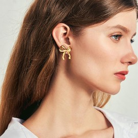 Bow Earrings, Gold Silver Bow Stud Earrings for Women, Hypoallergenic Gold-Plated Earrings, Fashion Jewellery for Women and Girls