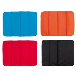 CMG R584-03 Seat Cushion 3-Way Foldable 34 x 26 cm for Park Football etc (Red)