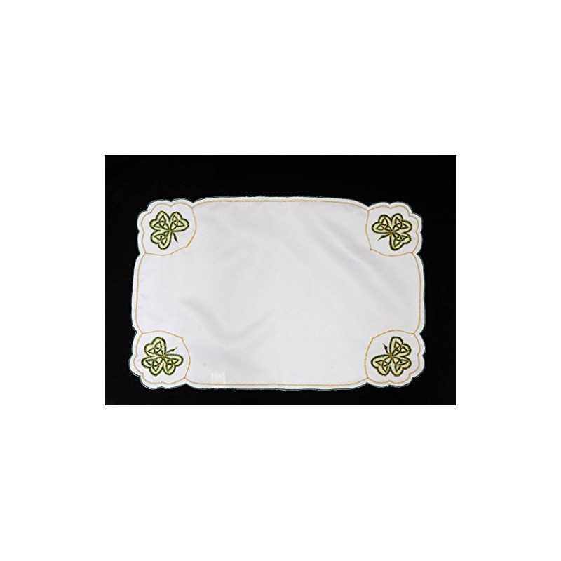 Celtic Glass Designs Placemat in a Shamrock Design.