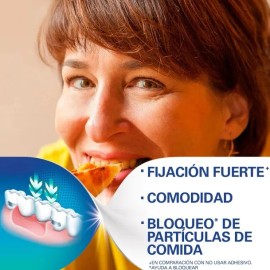 Crema Adhesiva Para Prótesis Dentales Ultra Corega, 12h de Fijación, Sin Sabor 70G