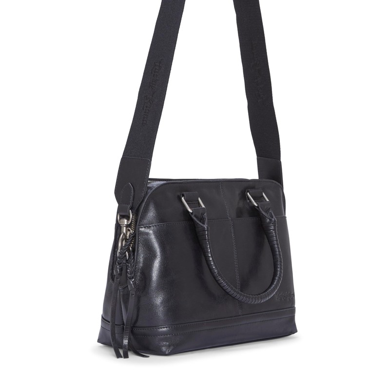 Lucky Kaye-SA, Black