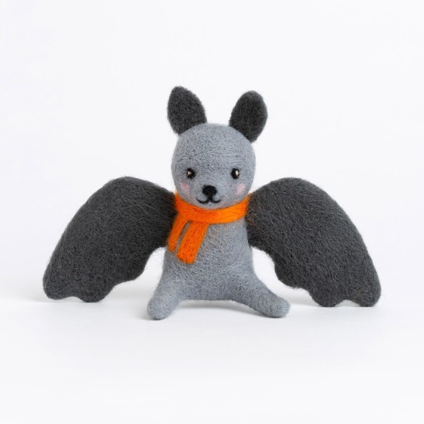 Hawthorn Handmade Bat Needle Felting Kit - Needle Felting Craft