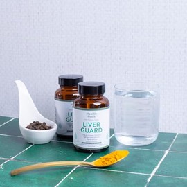 Liver Guard con Cardo Mariano (Silimarina) y Diente de León | Fórmula Herbal con Vitaminas C, E y B6 + Cúrcuma y Jengibre | Rutina fácil de Bienestar Diario para Adultos | 60 Cápsulas Health Hack