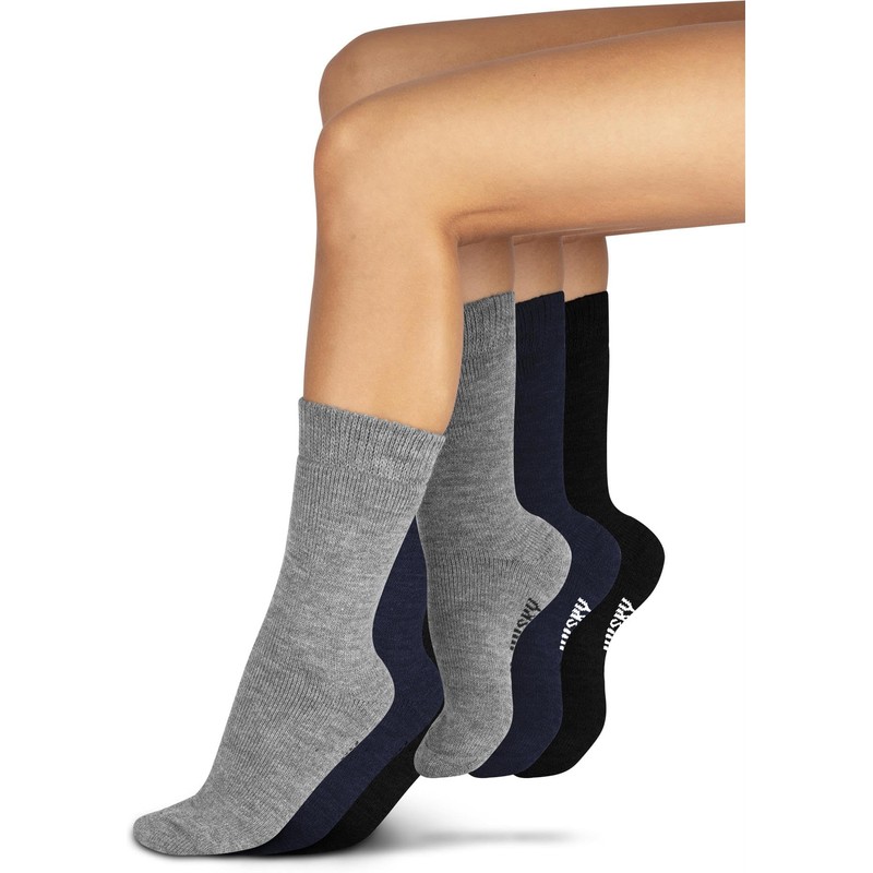 normani 3 Pairs of Cold Feet then Polar Husky Knee