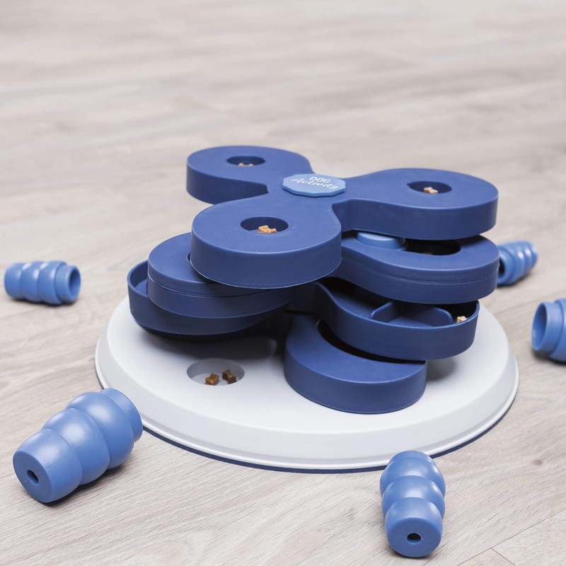 TRIXIE Dog Activity Flower Tower | Level 3