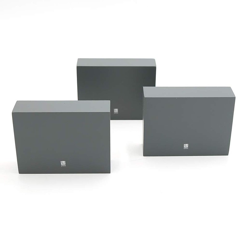 Umbra showcase wall shelf