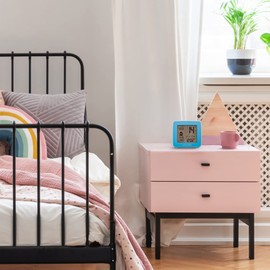 AcuRite What-to-Wear Weather Station with Alarm Clock, Time, Date, and Wireless Outdoor Sensor for Hyperlocal Forecast and Outdoor Temperature (00777)