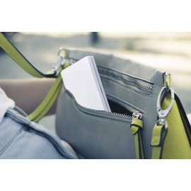 1 x Hygiene Box White for 1-5 Masks 19.0 x 9.5 cm Modern Box Ideal for Travel, Shopping, Car, Nursery, School, Office, Travel