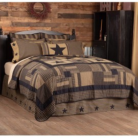 VHC Brands Black Check Star Twin Quilt 68Wx86L Country Rustic Primitive Design, Black and Tan