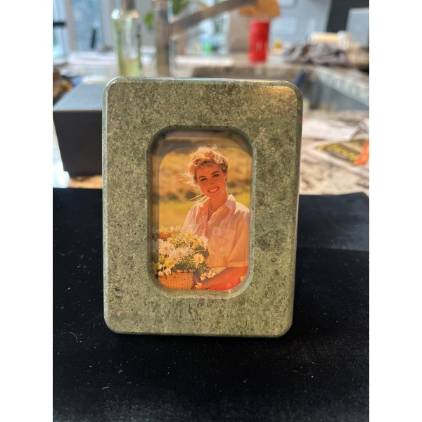 Cameo Brand New Cameo Small Green Marble Picture Frame 2”