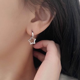 TseenYi Star Huggie Hoop Earrings Silver Star Dangle CZ Star Hoop Earrings Shiny CZ Crystal Hoop Earrings Small Star Huggie Earrings Jewelry for Women Girls Gifts