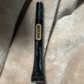 City Color Photo Chic Concealer Tube - Mocha M83