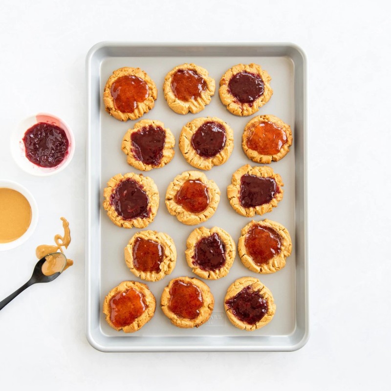 Nordic Ware Brilliant Bakeware Essential Nonstick Baking Pan Set