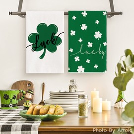 Artoid Mode Artoid Mode Green Clover Shamrock Lucky St. Patrick's Day Dish Towels Kitchen Towels, 18x26 Inch Holiday Decoration Seasonal Hand Towels Set of 2