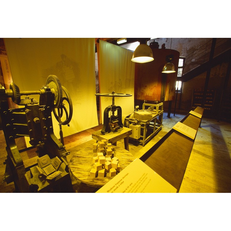 Marius Fabre Herbier: Savon de Marseille Honeysuckle 250 g