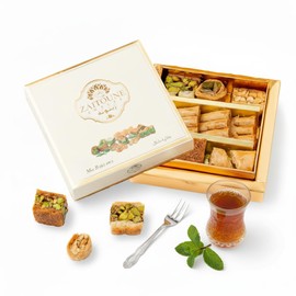 Zaitoune Cashew & Pistachio Baklava Selection Box | Traditional Luxury Honey Pastry | Arabic Dessert with Authentic flavors in Beautiful Packaging | Handmade in Turkey (100 g)