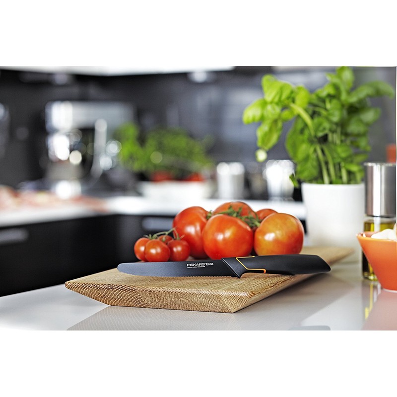 Fiskars Tomatenmesser, Modernes Design, Gezahnte Klinge, Gesamtlänge: 25 cm, Qualitätsstahl/Kunststoff,