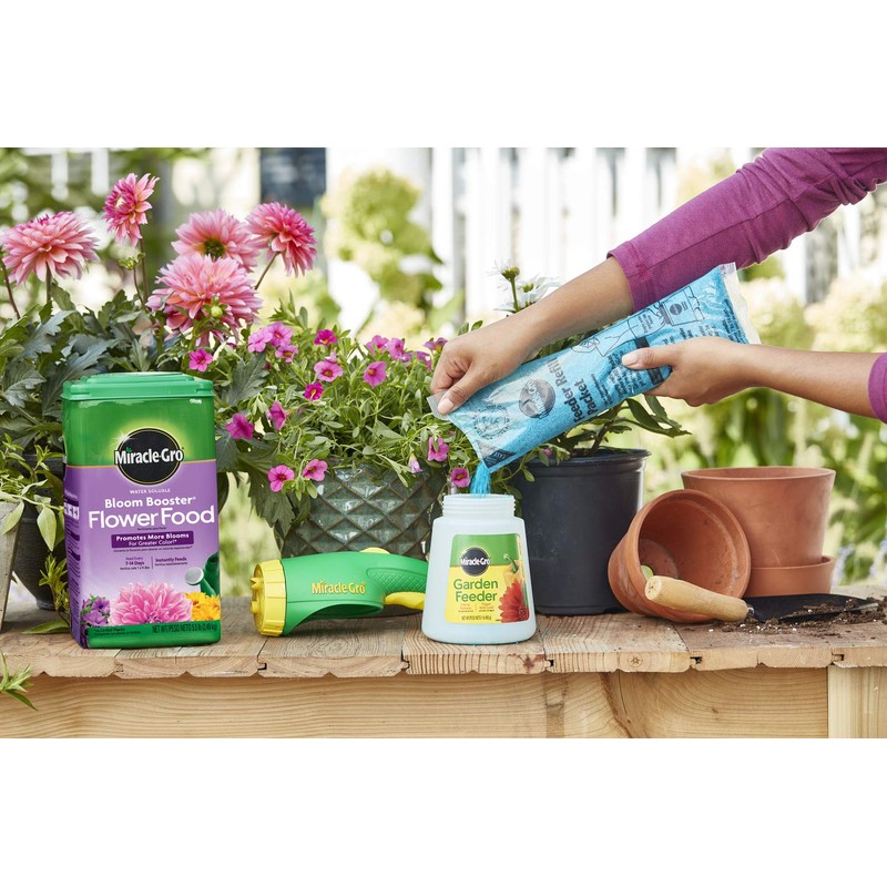 Miracle-Gro Water Soluble Bloom Booster Flower Food - Big Blooms