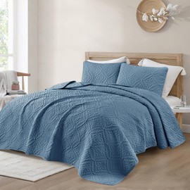 Exclusivo Mezcla King Quilt Bedding Set, Lightweight Soft Bedspreads Coverlets with 2 Pillow Shams, Modern Bluish Grey Oversized Quilts King Size for All Seasons