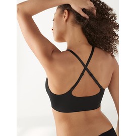 True & Co Women's True Body Triangle Convertible Strap Bra, Black, (X-Small) 30-32A/D