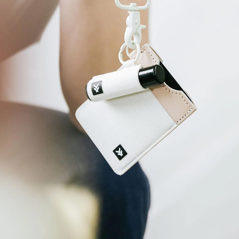 Thread Wallets Ultra Slim Minimalist Card Holder Wallet (Off White)