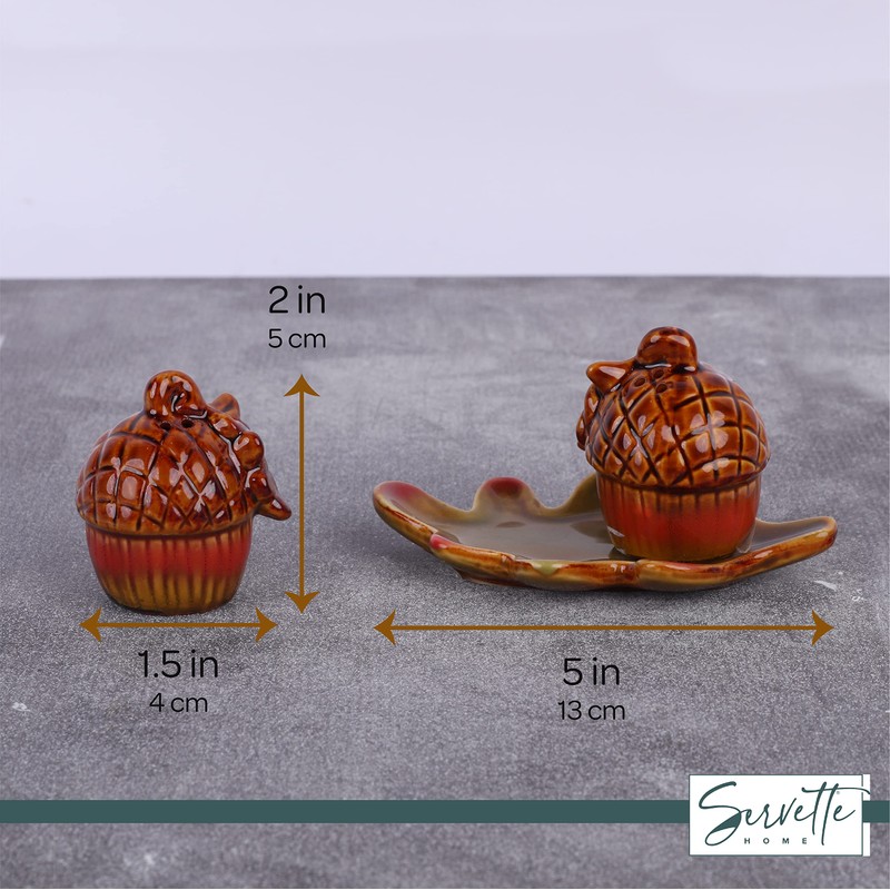 Acorn - Fall Salt and Pepper Shaker set with Leaf