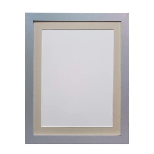 FRAMES BY POST H7SILVER-LIGHTGREYMOUNT644525 25mm Wide H7 Silver Picture Photo Frame with Light Grey Mount 6"x4" for Pic Size 4.5"x2.5", 6 x 4 Image 4.5 x 2.5 Inch