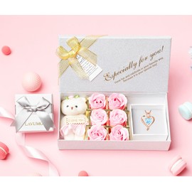 LAVUMO Heart Necklace 925 Silver Rose Gold Women's Necklace – Heart Pendant Silver Chain Jewellery Gift for Wife, Women, Mum, Girlfriend for Birthday, Christmas, Valentine's Day, Hypoallergenic