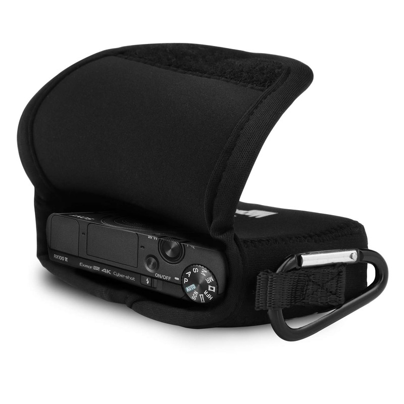 MegaGear ''Ultra Light'' Neoprene Camera Case Bag with Carabiner for