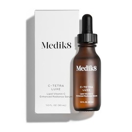 Medik8- Vitaminas Curativas para una Piel Suave. Este Iluminador y Suavizante de la Es un Suero de Vitamina C Mejorado y Nutritivo Diseñado para Logra