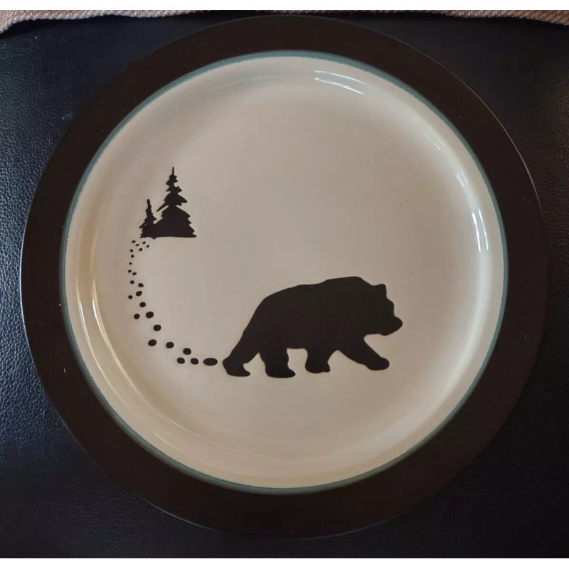 Bass Pro Shop Dinner plate: Bass Pro Shops White River