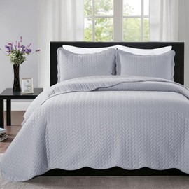 IR Imperial Rooms Queen Quilt Bedding Set Size (90" x 96") + 2 Pillow Shams (20" x 26"+ 2") - 3 Pcs Summer Season Lightweight Reversible Microfiber Coverlet Embossed Quilt Bedspread (Silver)