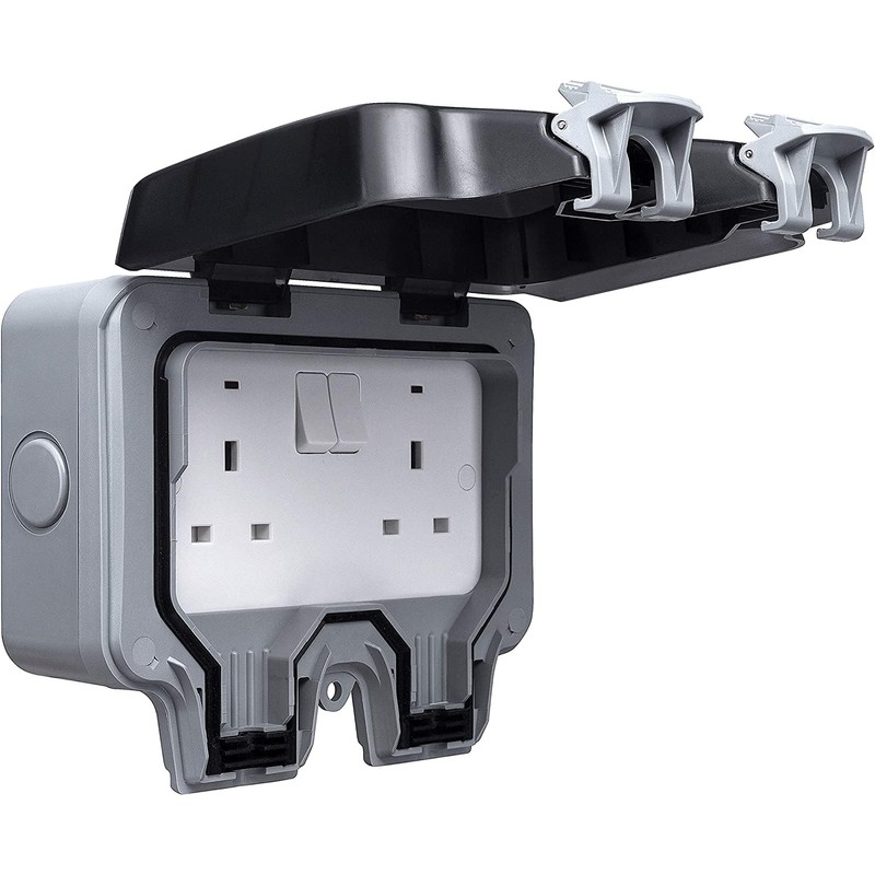 BG ELECTRICAL OUTDOOR SWITCHED SOCKET 2G DP 13A