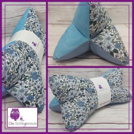 Leseknochen Nackenkissen Frühling bequem und waschbar! Handgestopft und genäht in Deutschland - Nutzbar als Nackenrolle Kissen Nackenrolle (BlauBlum)