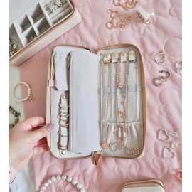 VERSAINSECT Jewelry Organizer Case - for Tangle-Free Necklaces, Earrings, Rings, Bracelets Storage, Travel Essentials, Fashion Portable Jewelry Travel bags for Women - Medium Macaron Green