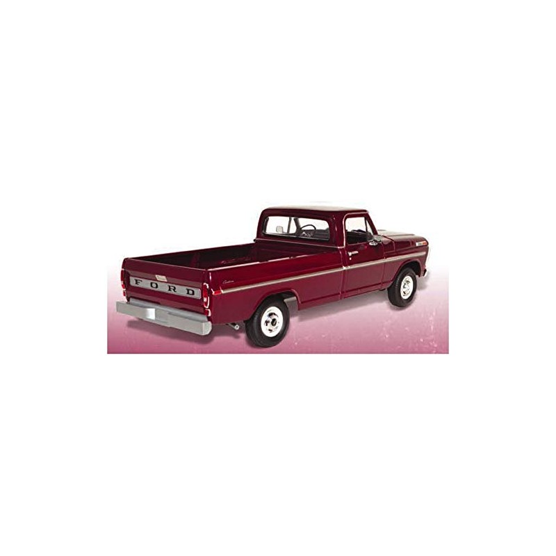 1970 F-100 Custom Cab 4x4 1:25 Scale Model Kit