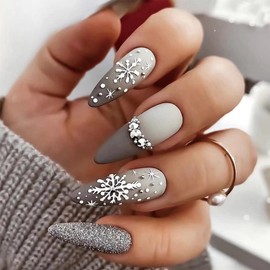 Christmas Press on Nails Medium Almond Fake Nails Snowflake False Nails Grey Ombre Matte Acrylic Glue on Nails Bling Rhinestones Stick on Nails for Women Winter Xmas Manicure Decorations 24 Pcs