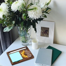 Dialysis Nurse Gift for Women, Inspirational Office Decor for Dialysis Nurse, Sunflower Appreciation Gifts for Dialysis Nurse, Wooden Sticky Note Holder, 6.5×4.8×0.8 inch,LQQ134