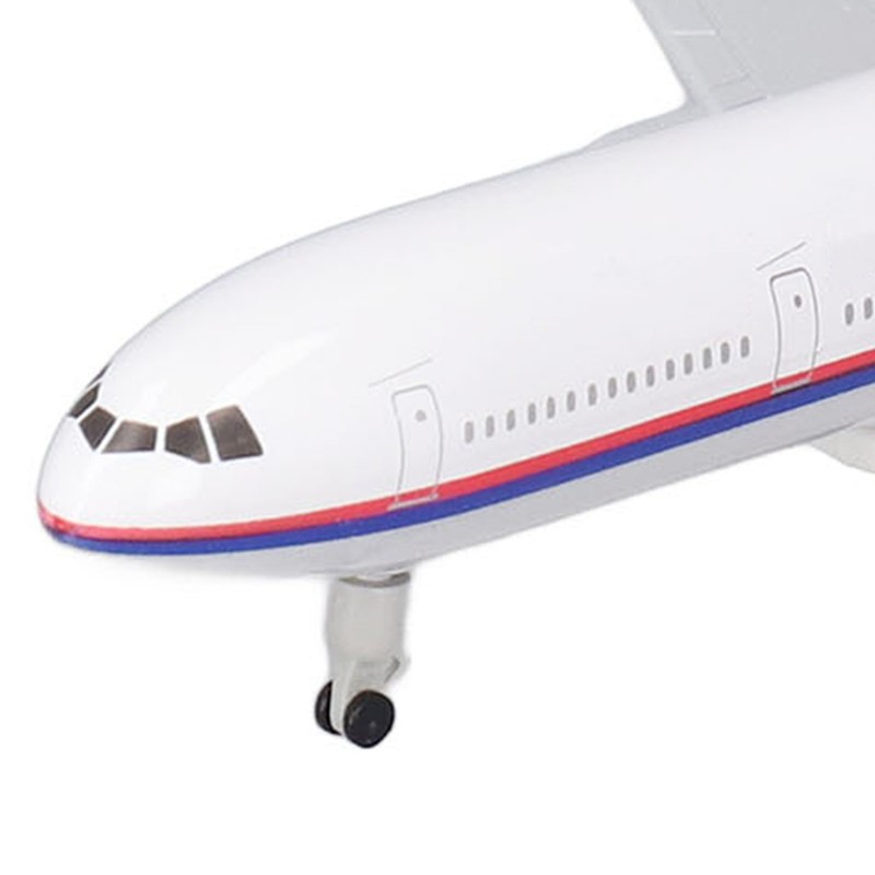 Exquisite Diecast Airliner Model Alloy Simulated Passenger Plane Model with