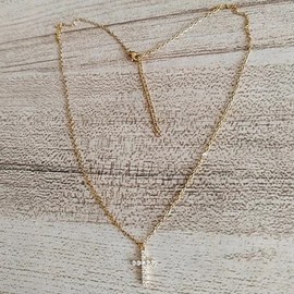 Cross Necklace for Women Cubic Zirconia Cross Pendant Necklaces for Women Religious Faith Jewelry Gifts