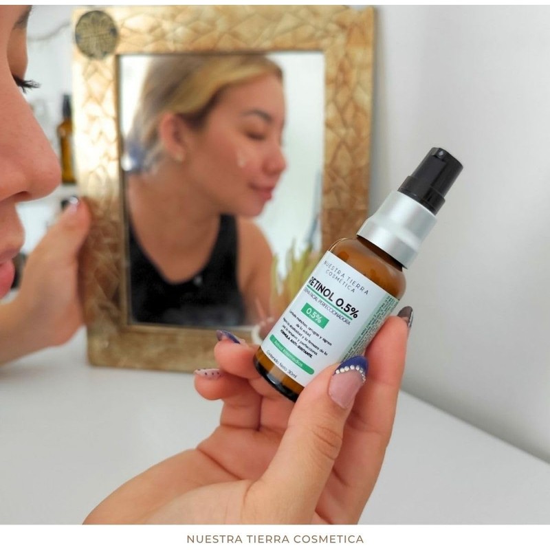 Nuestra Tierra Cosmética Retinol 0.5% Crema Facial Perfeccionadora, Fórmula Anti-Irritante,