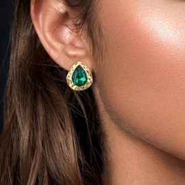 Emerald Green Teardrop Earrings for Women, Gold Hammered Green Stud Earrings, Elegant Emerald Stud Earrings for Everyday or Special Occasions